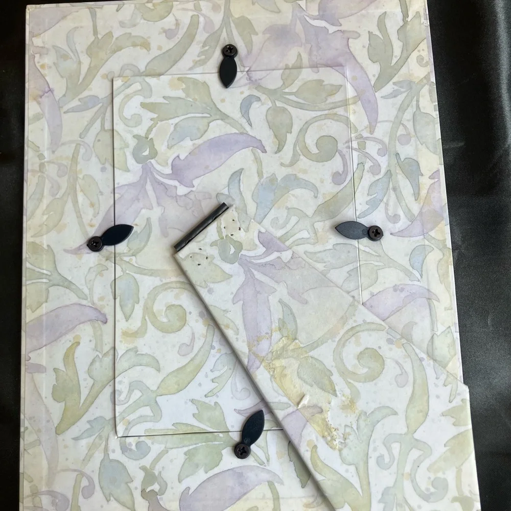 Unk Floral Forever Love Picture Frame - Lavender and White 4 x 6